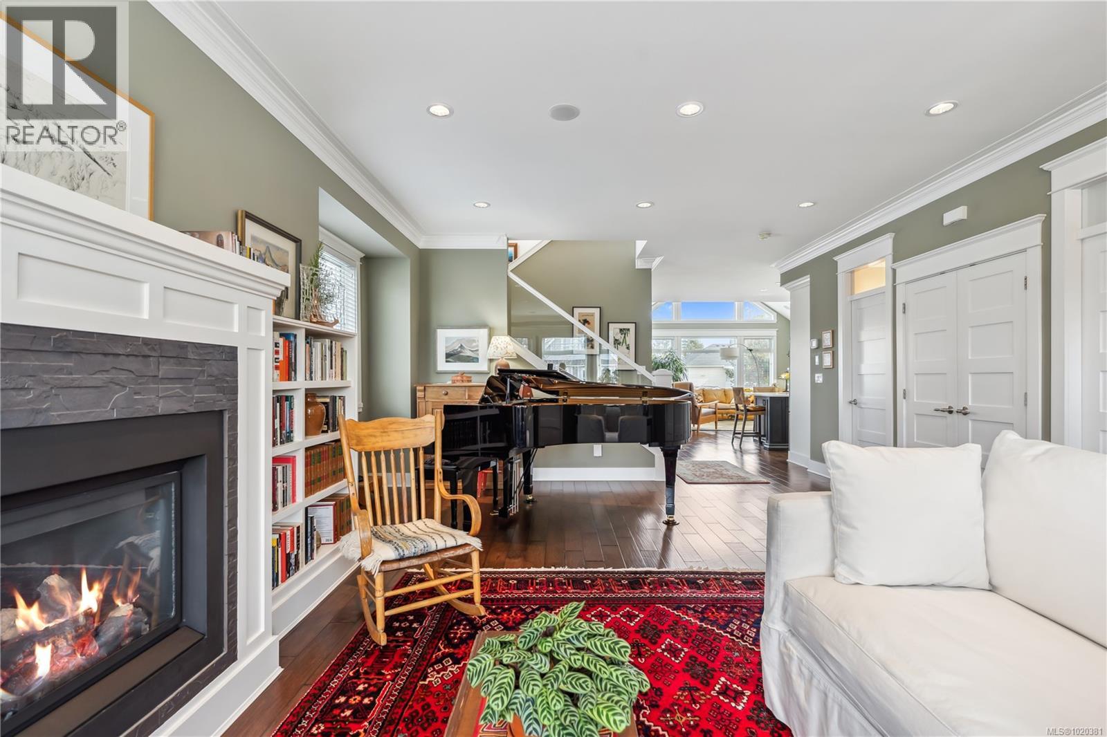 2443 Florence St, Oak Bay