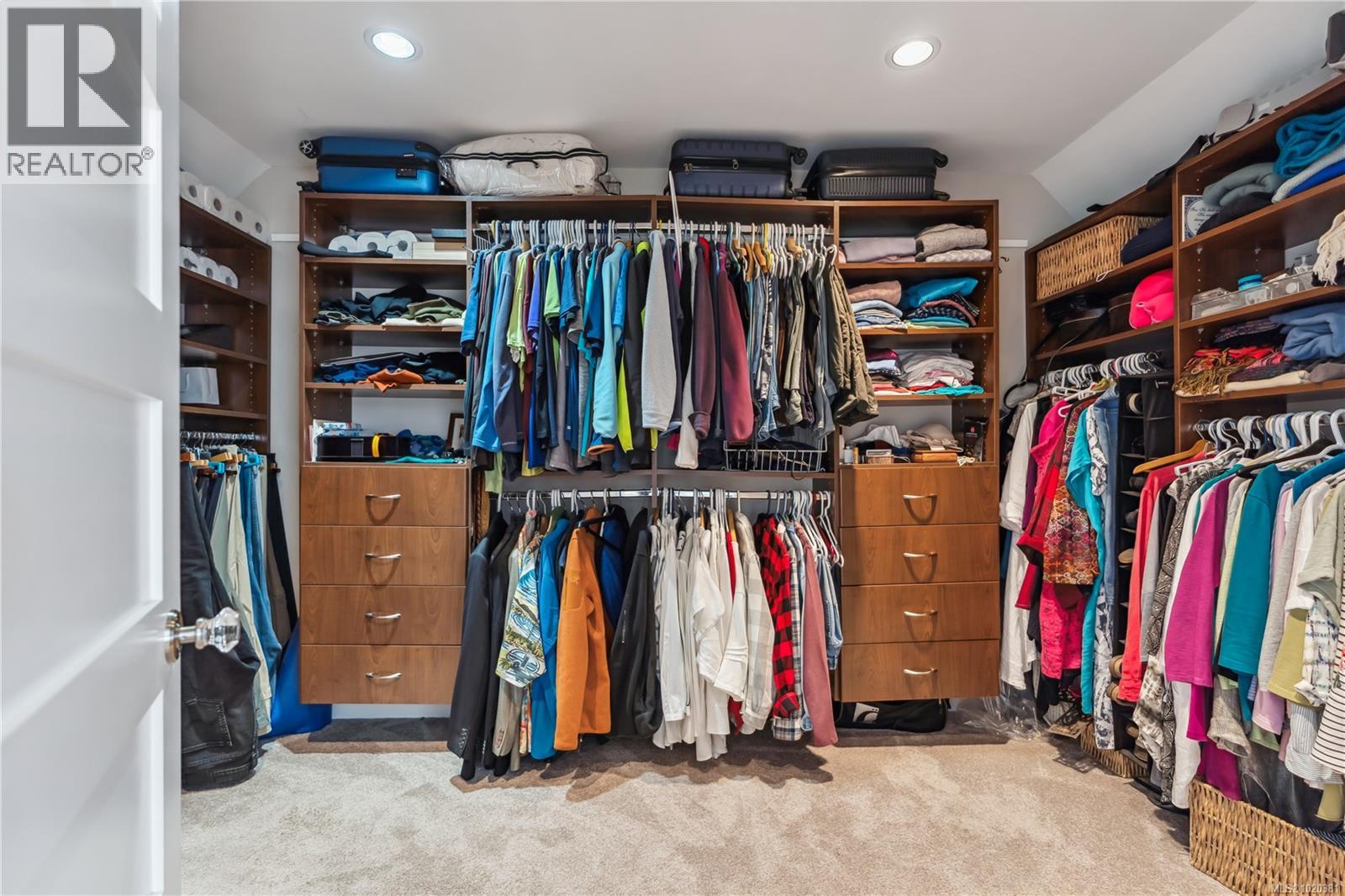 2443 Florence St, Oak Bay