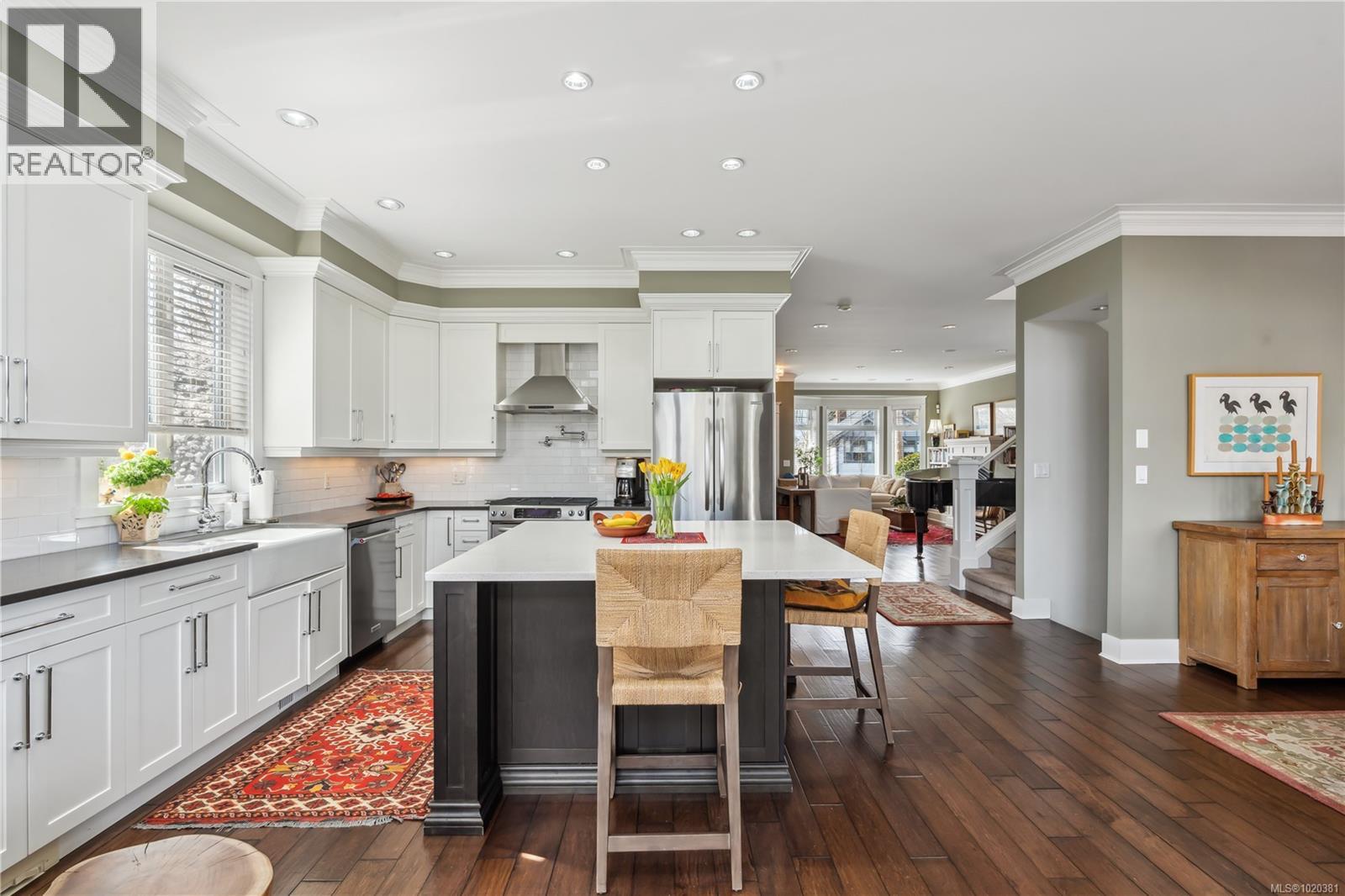 2443 Florence St, Oak Bay