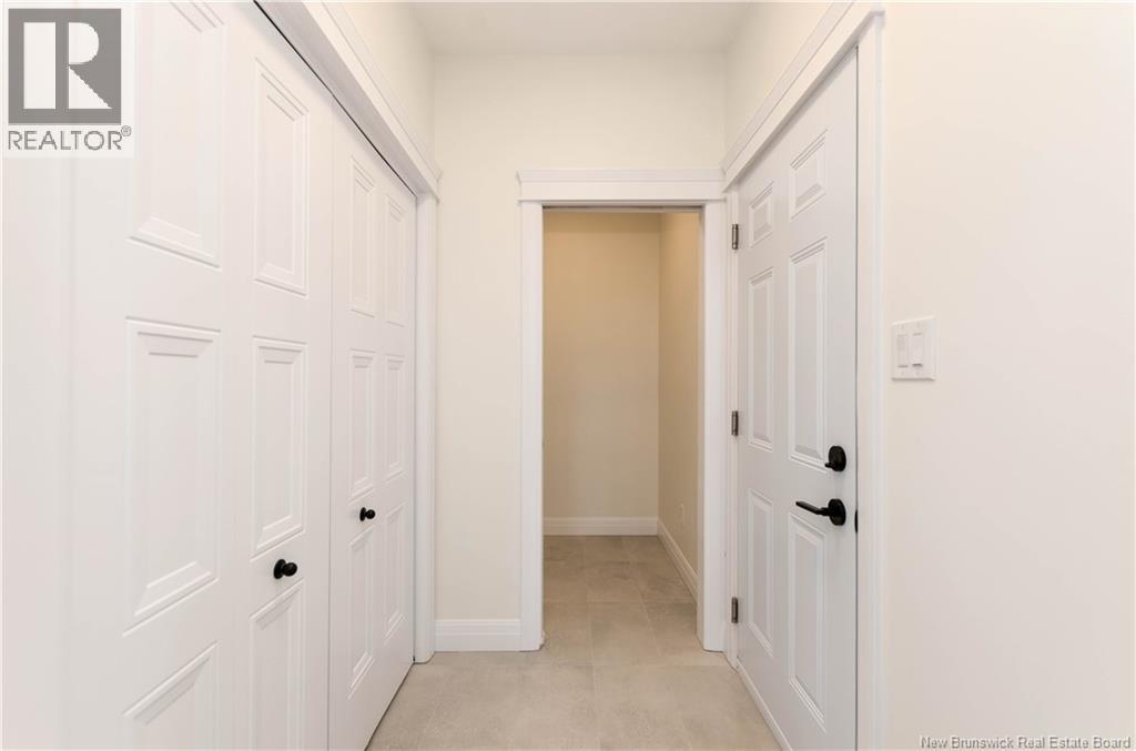 546 ROYAL OAKS BOULEVARD - Image 8
