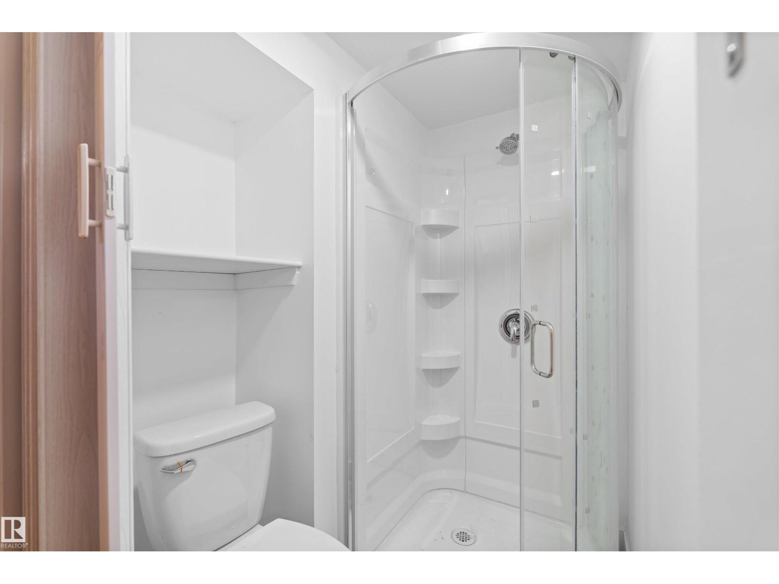 10516 108 AV NW, Edmonton