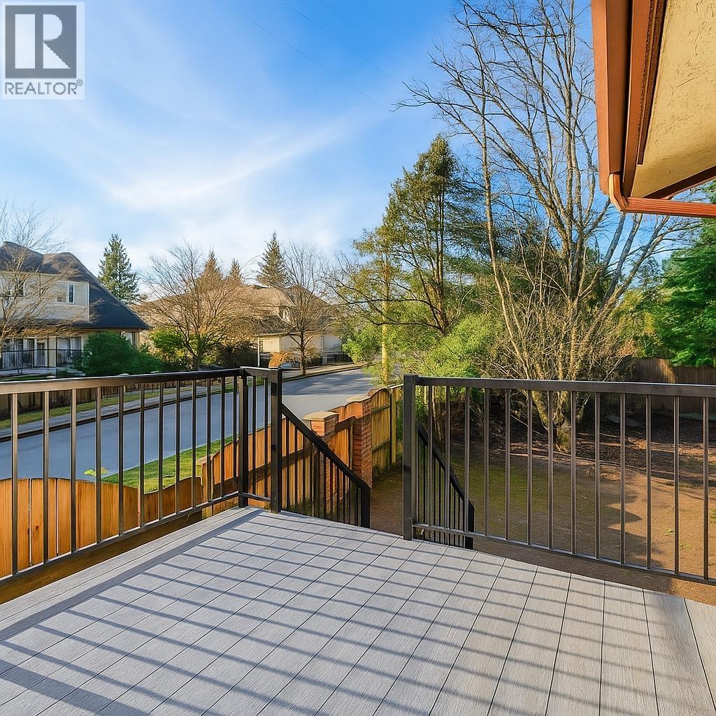 3003 SUNNYHURST ROAD, North Vancouver