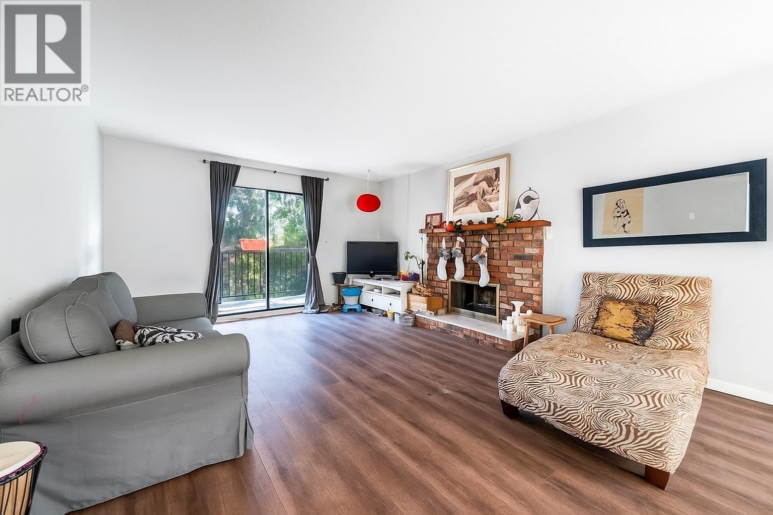 3003 SUNNYHURST ROAD, North Vancouver