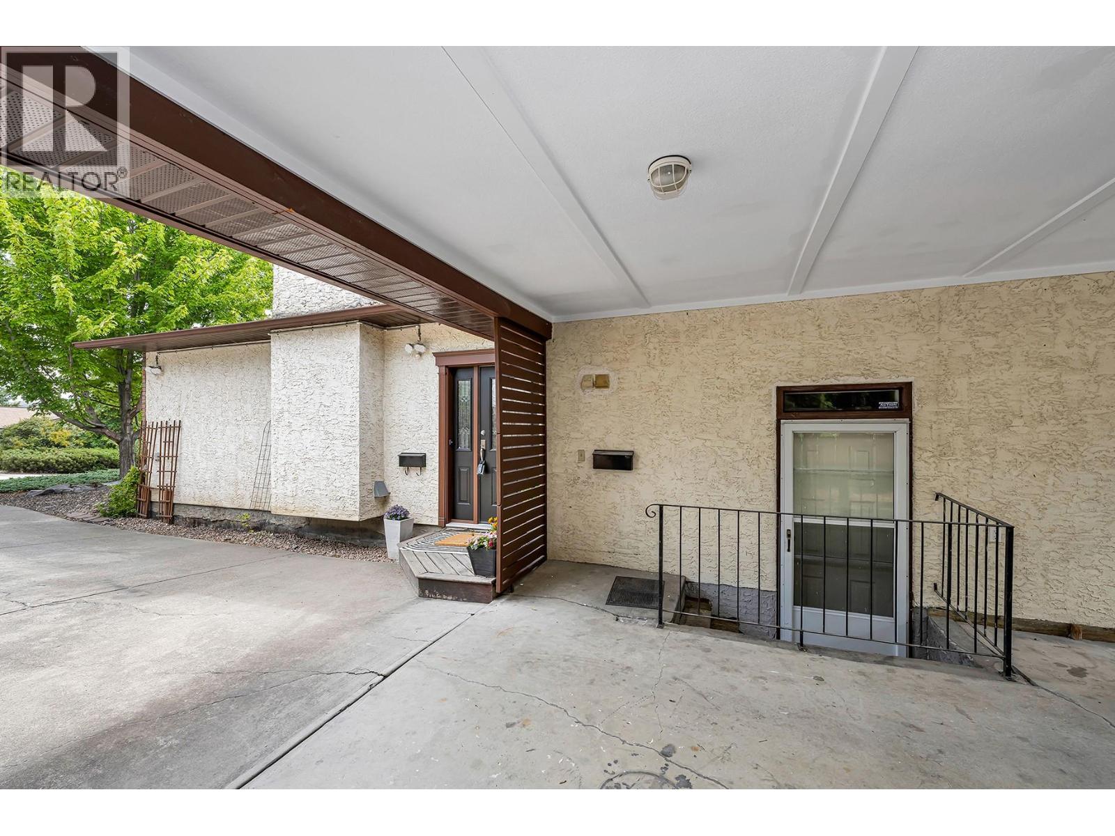  2916 Allenby Way, Vernon