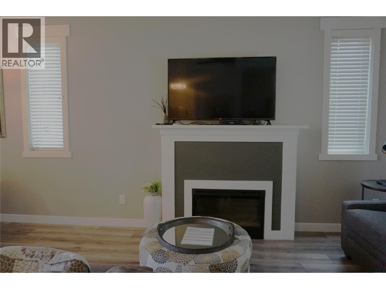 900 BIGHORN Boulevard Unit# 914, Radium Hot Springs