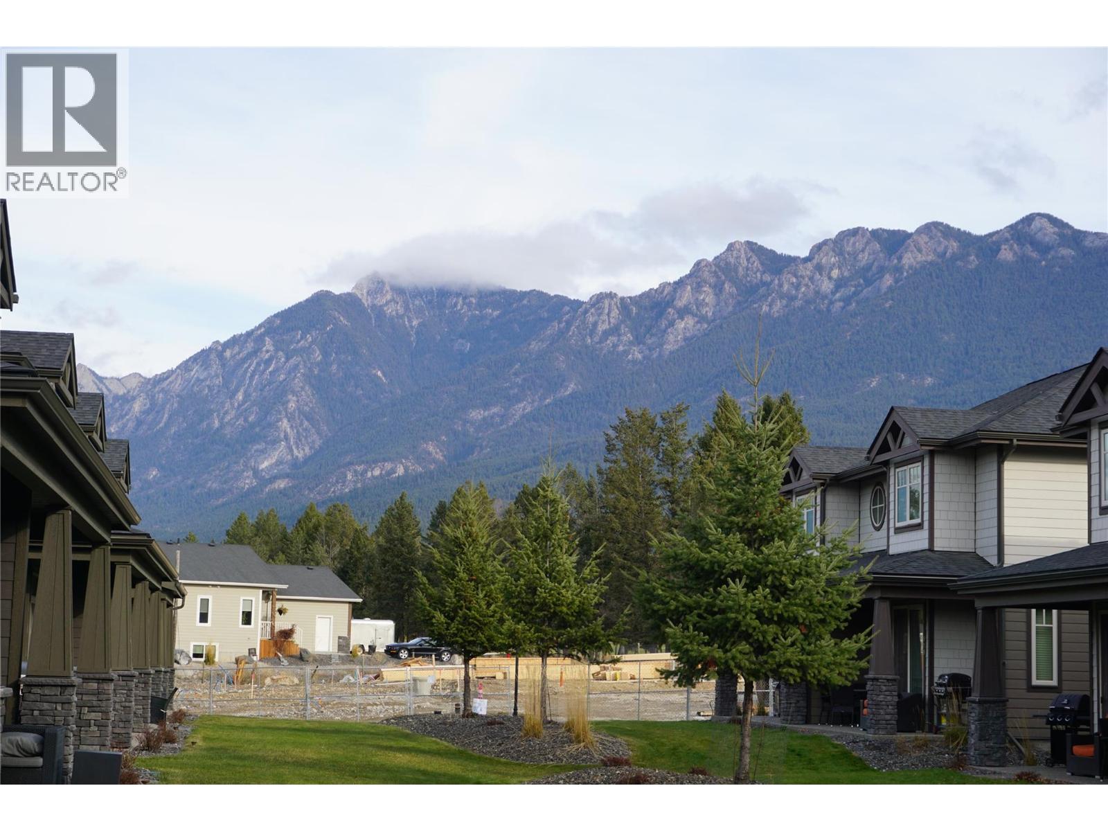 900 BIGHORN Boulevard Unit# 914, Radium Hot Springs