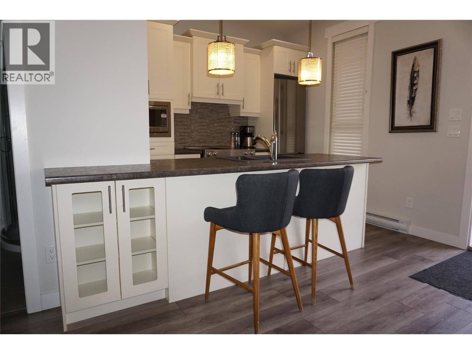 900 BIGHORN Boulevard Unit# 914, Radium Hot Springs