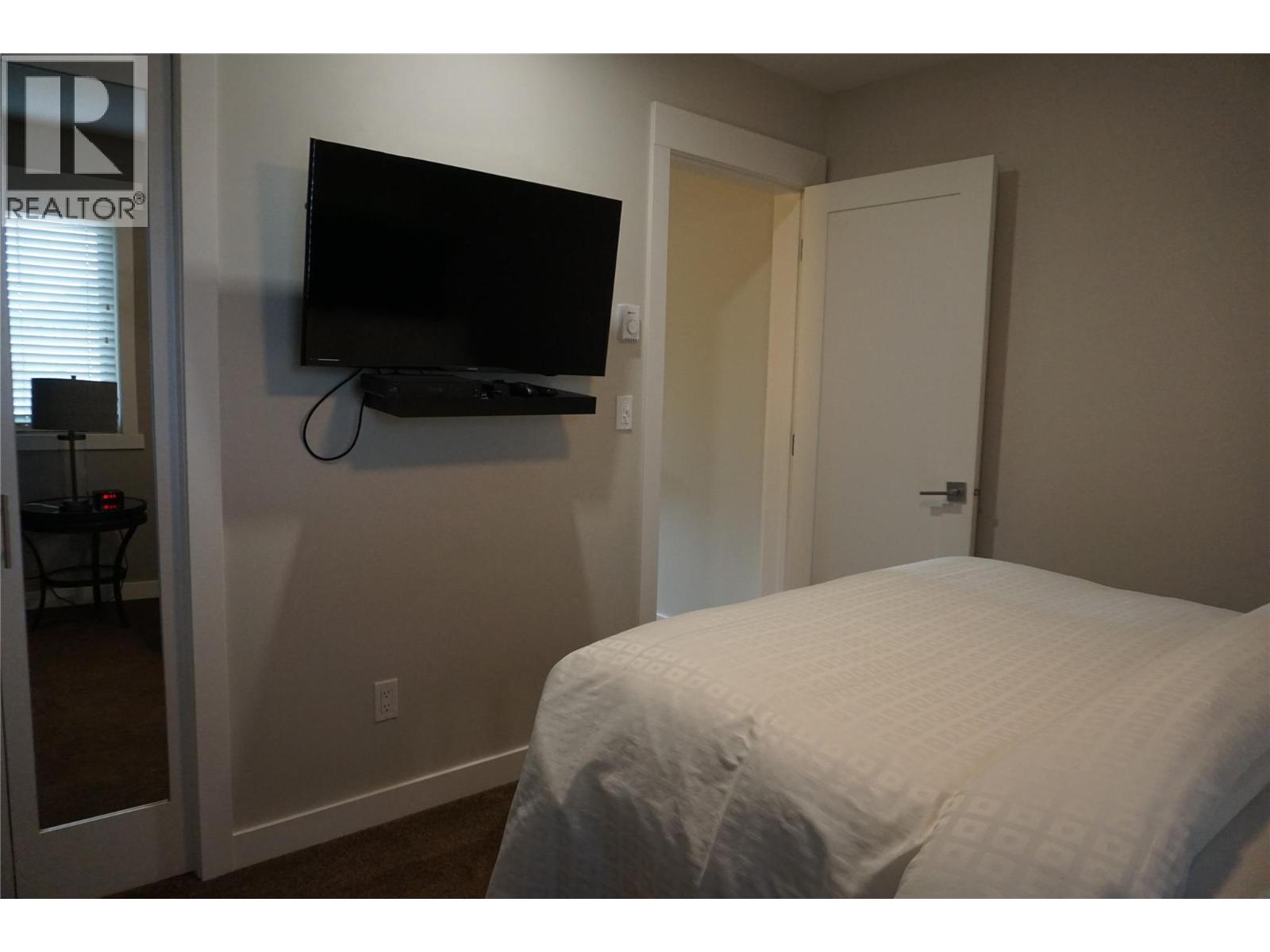 900 BIGHORN Boulevard Unit# 914, Radium Hot Springs