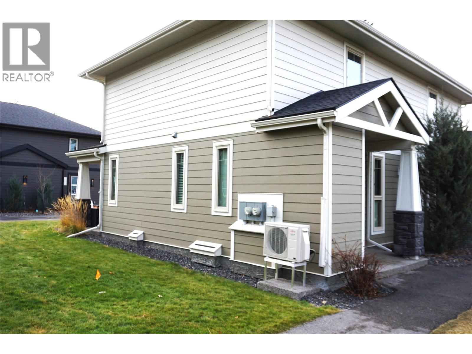 900 BIGHORN Boulevard Unit# 914, Radium Hot Springs