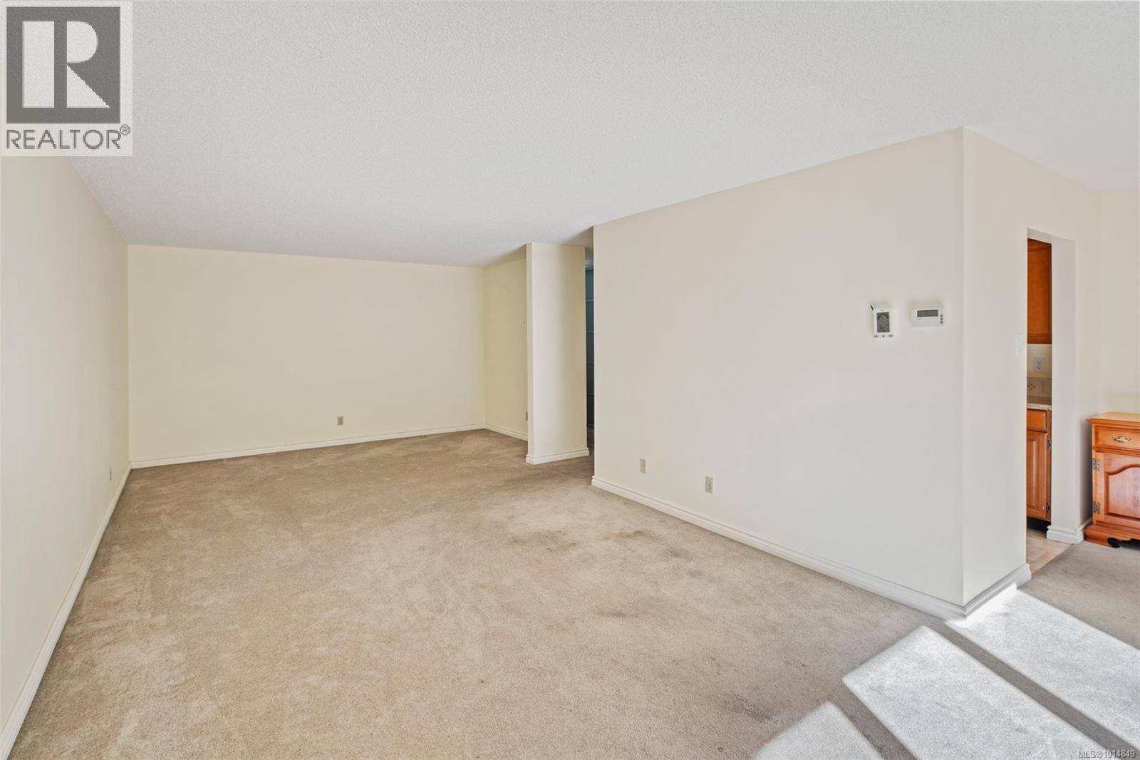 108 1149 Rockland Avenue, Victoria