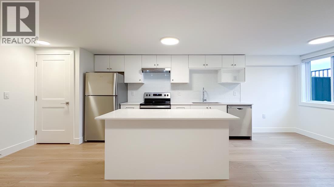 3927 FOREST STREET, Burnaby