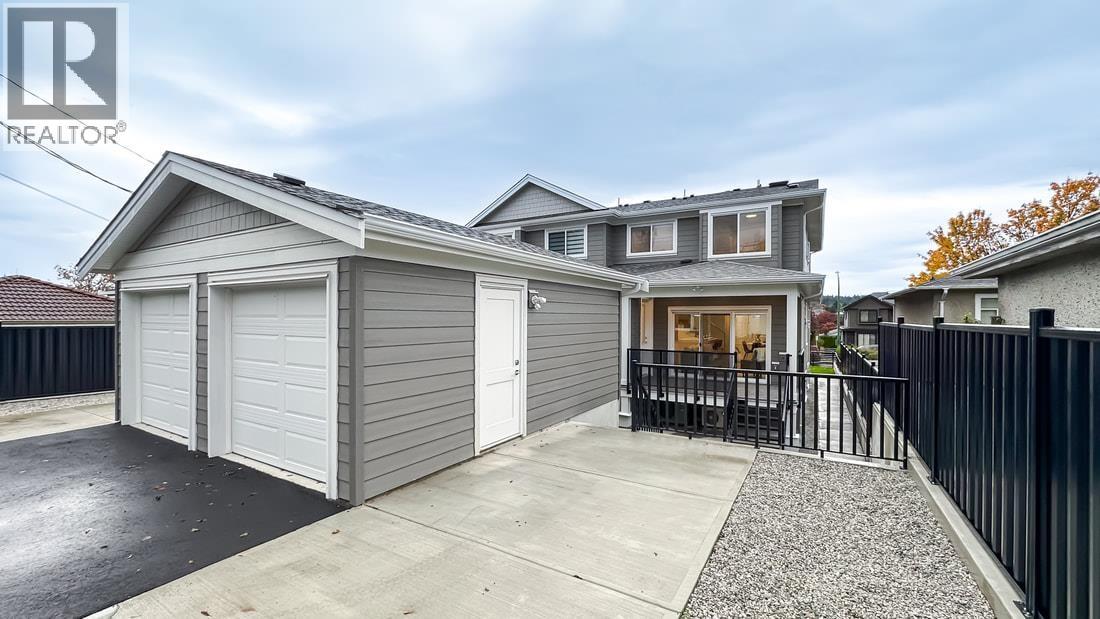 3927 FOREST STREET, Burnaby