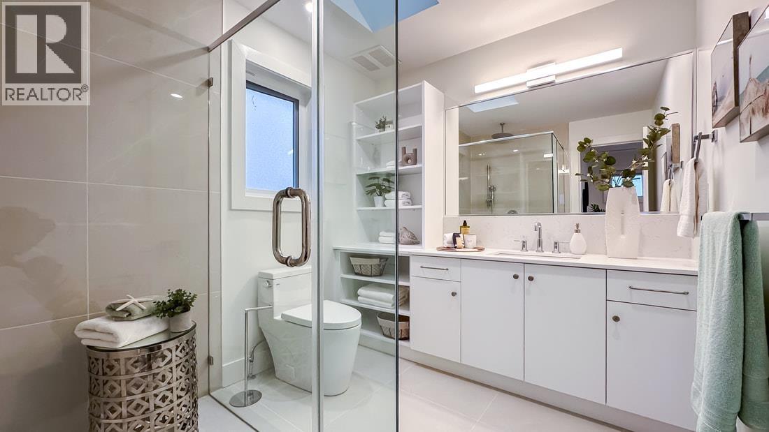 3927 FOREST STREET, Burnaby