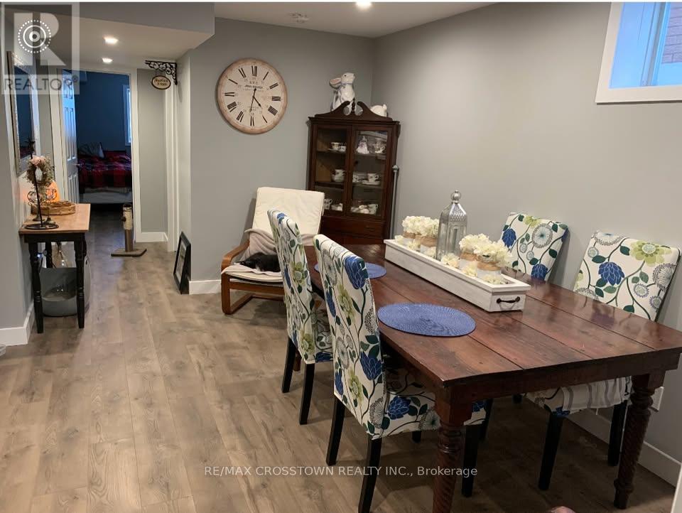 Multi-family House Bungalow for Sale in BASEMENT   FERGUSON DRIVE Barrie (Northwest) 