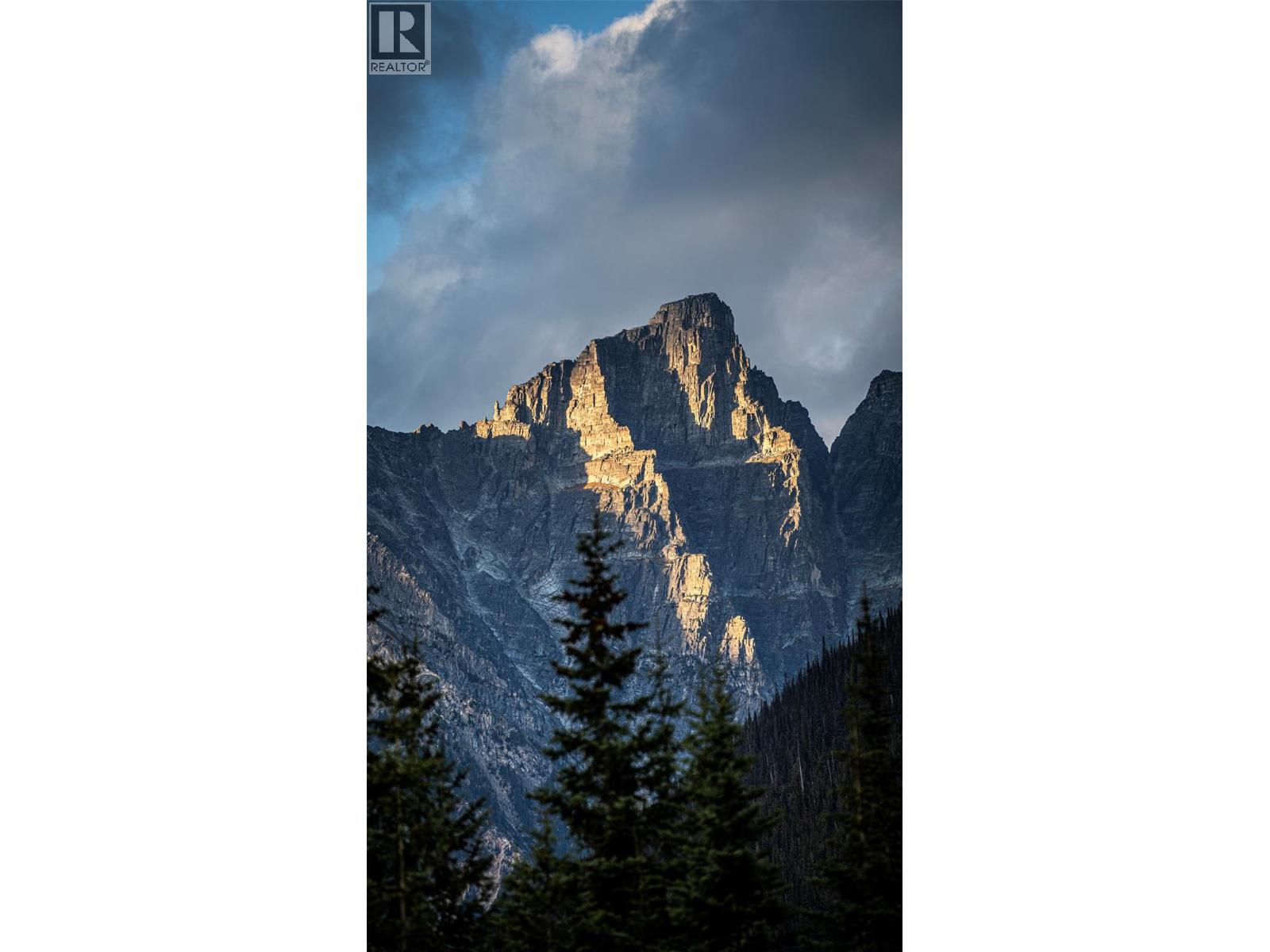 2465 Monashee Court Unit# 22, Revelstoke