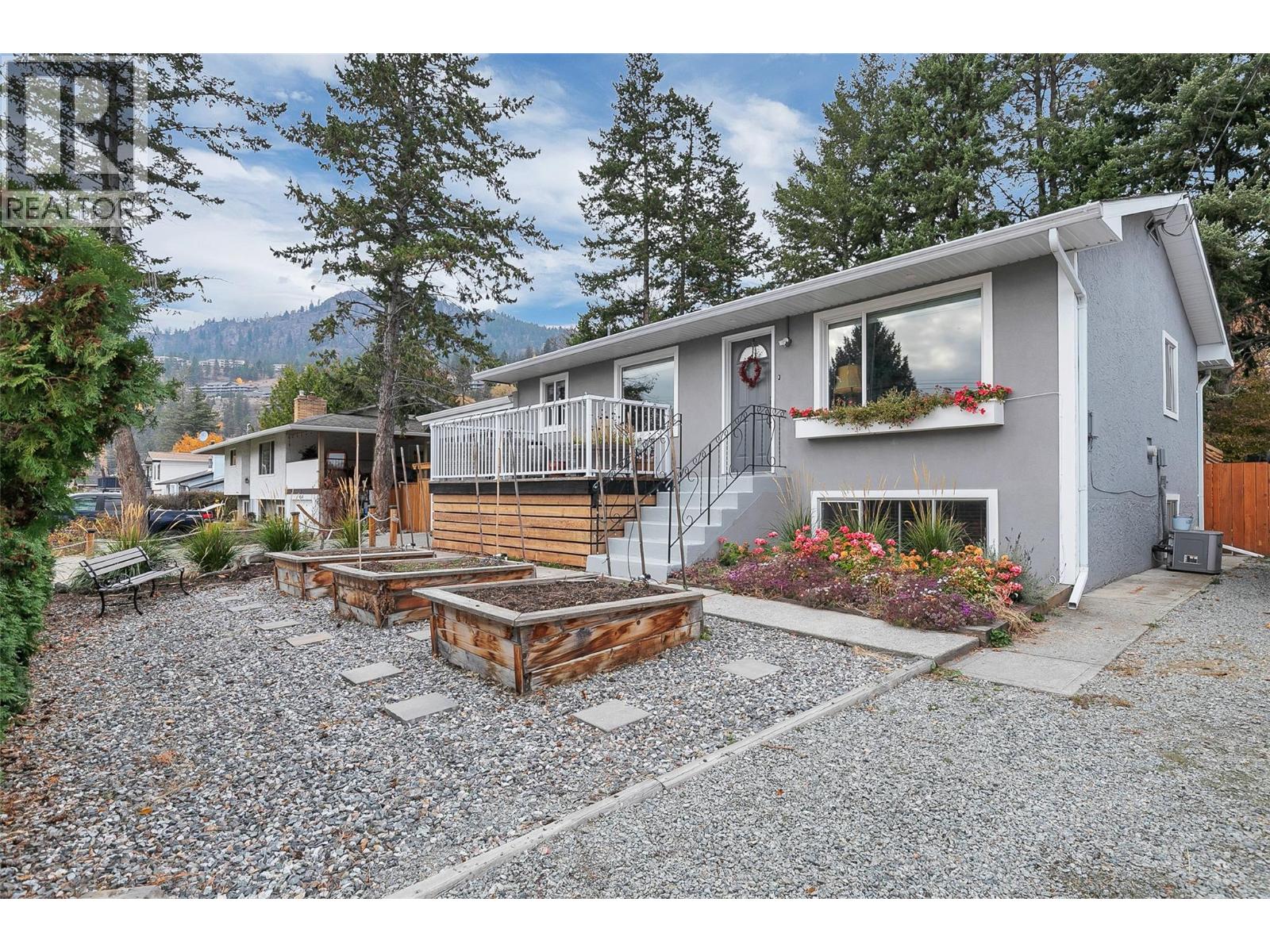  4142 San Clemente Avenue, Peachland