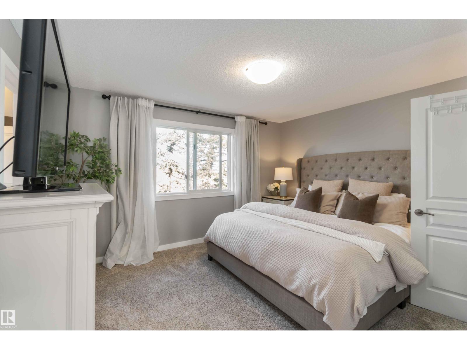 8306 180A AV NW, Edmonton