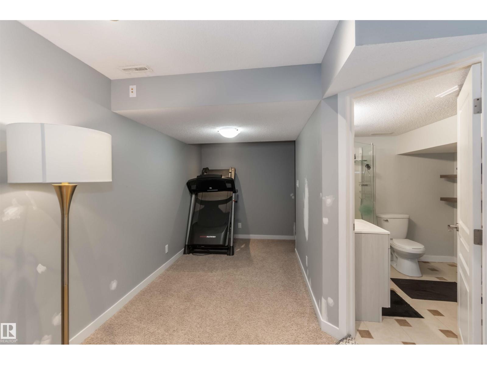 8306 180A AV NW, Edmonton