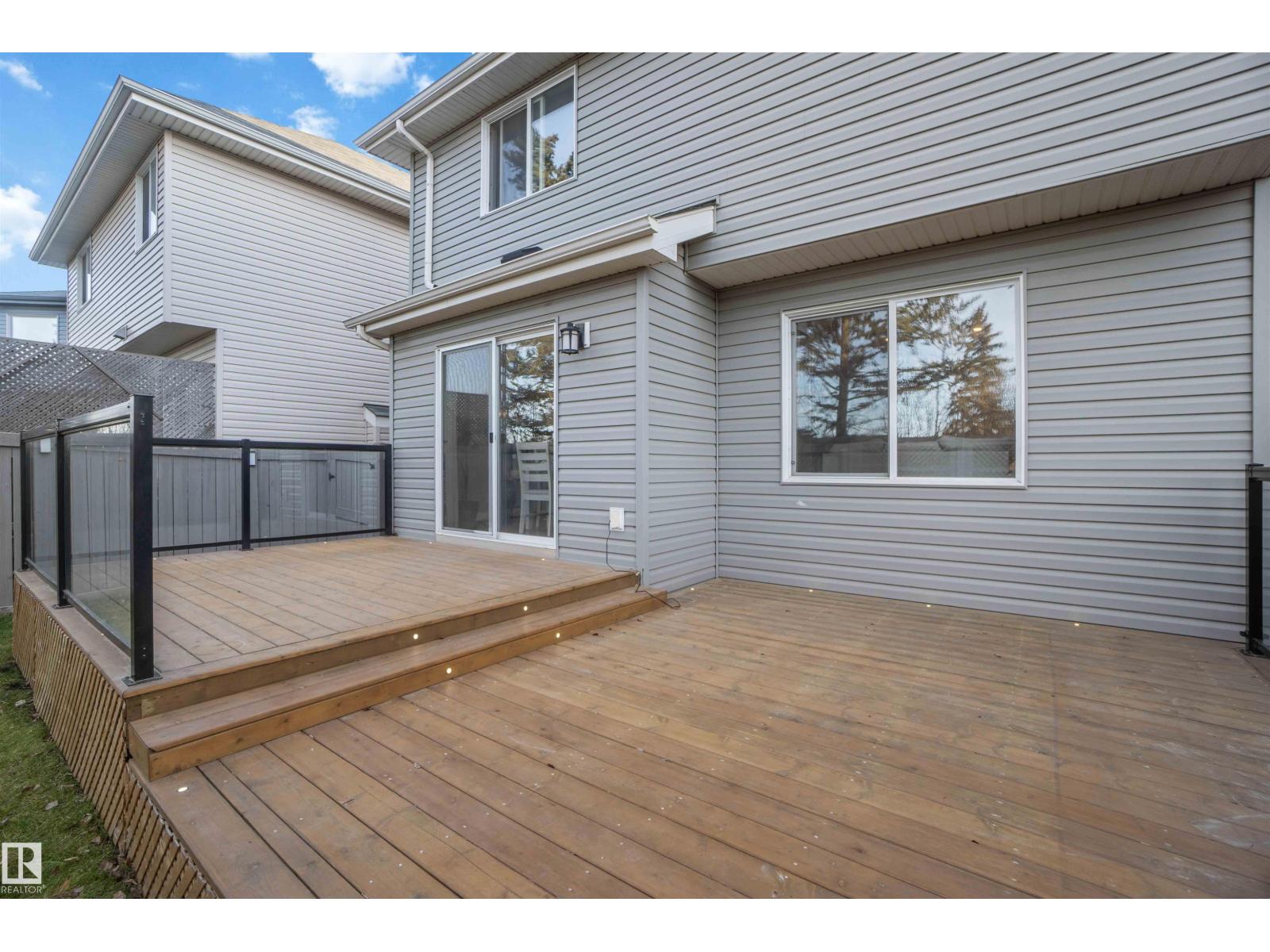 8306 180A AV NW, Edmonton