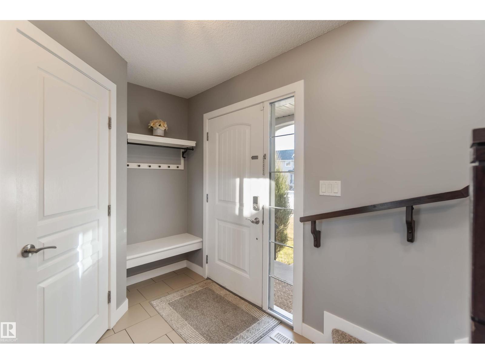 8306 180A AV NW, Edmonton