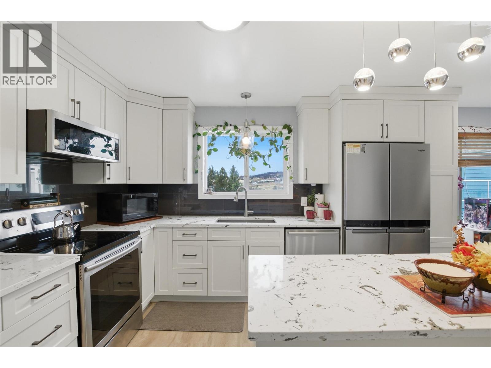 222 DOGWOOD Court, Logan Lake