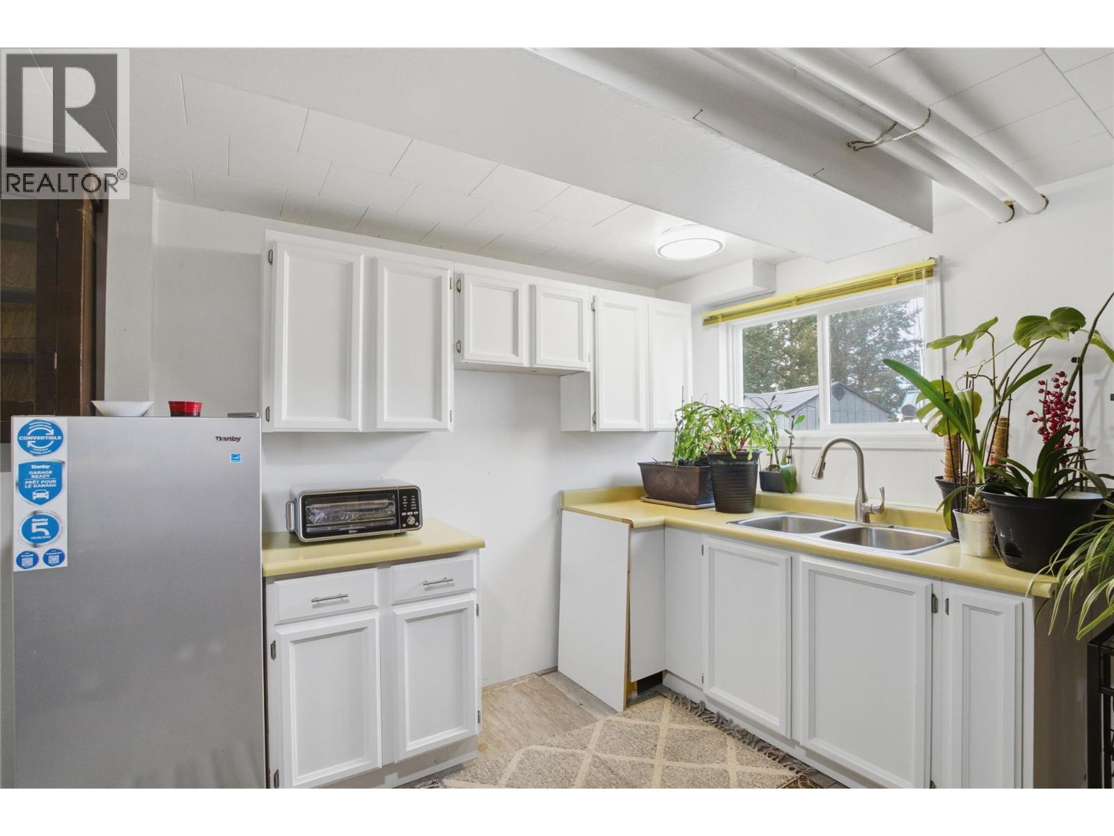 222 DOGWOOD Court, Logan Lake