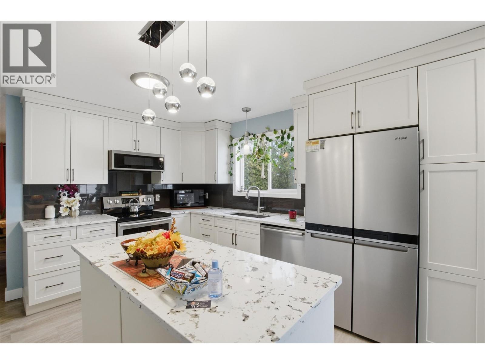 222 DOGWOOD Court, Logan Lake