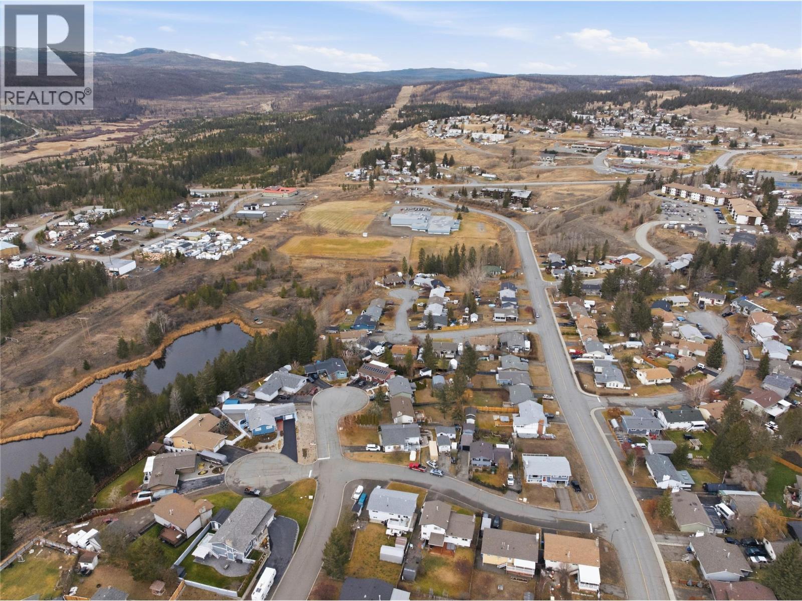 222 DOGWOOD Court, Logan Lake