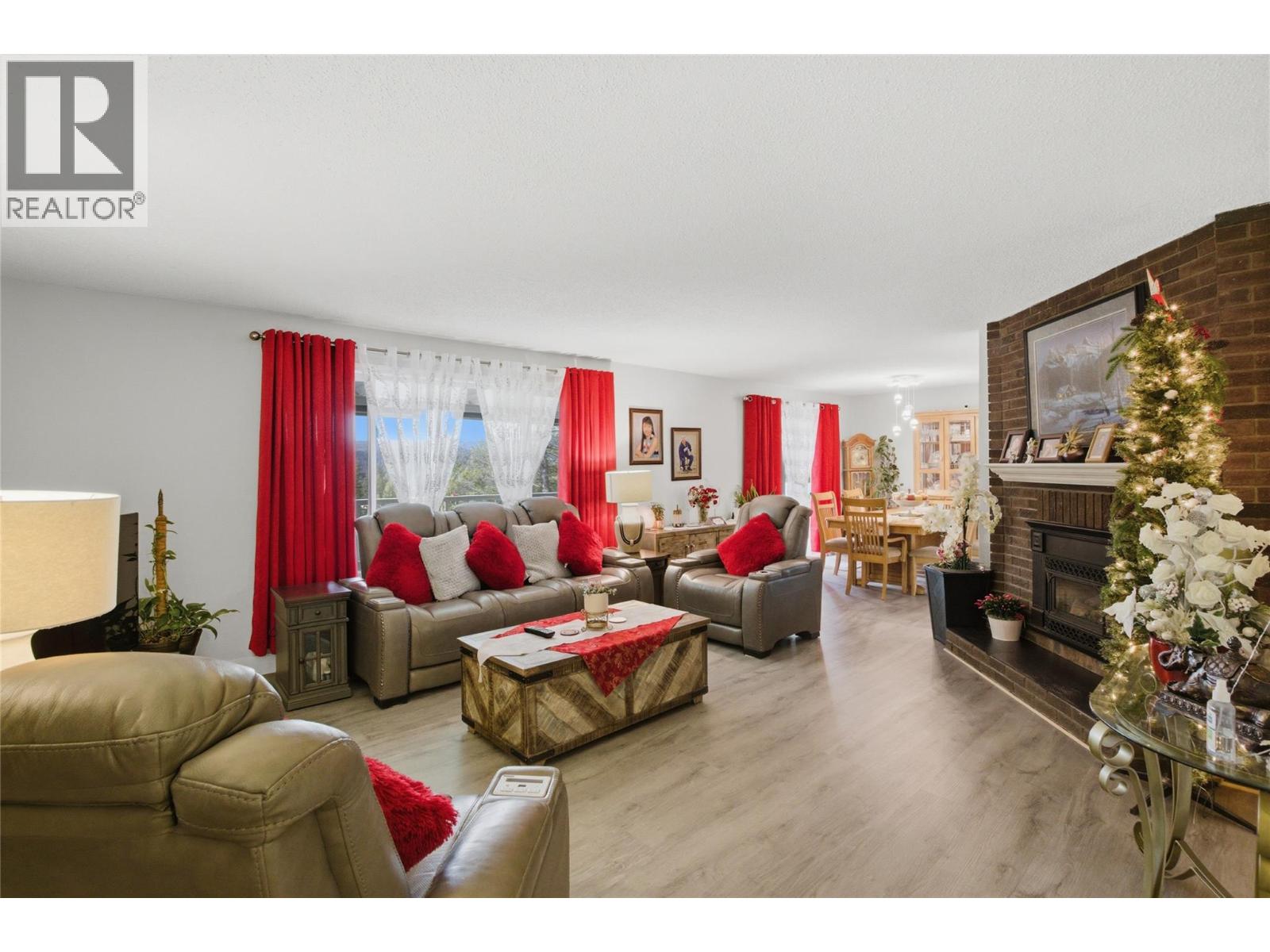 222 DOGWOOD Court, Logan Lake