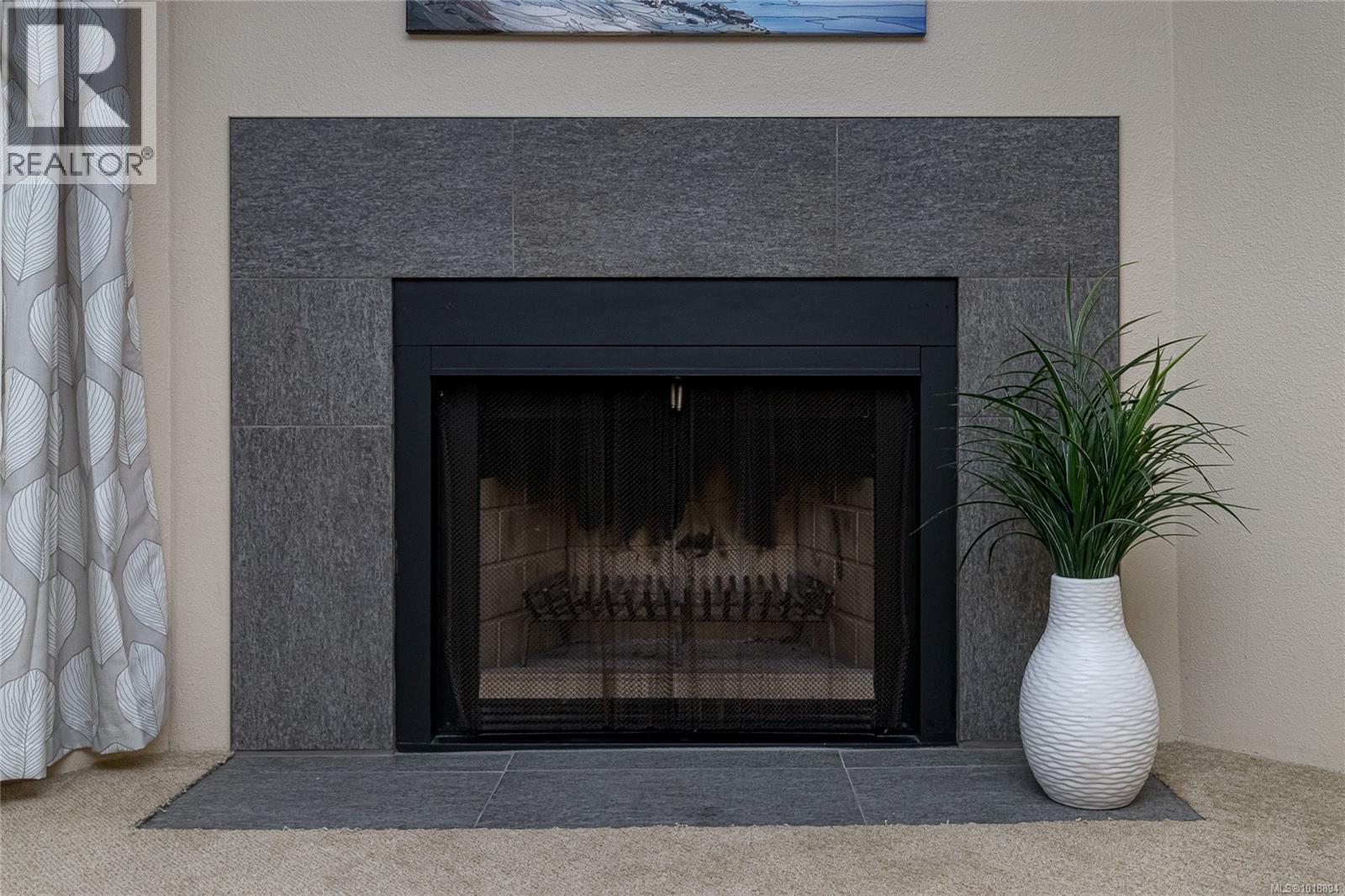 208 3255 Glasgow Ave, Saanich