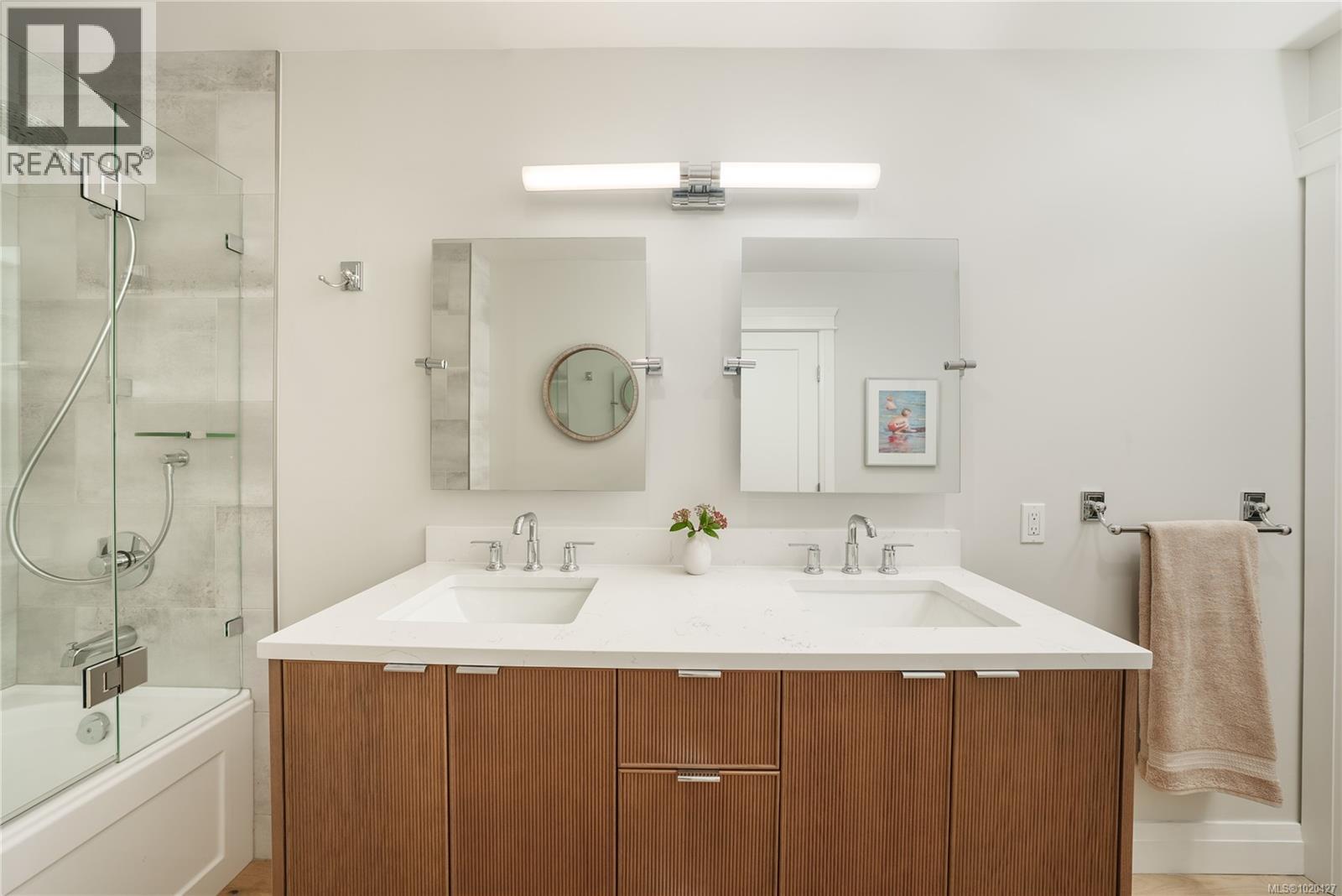  2780 Arbutus Road, Saanich