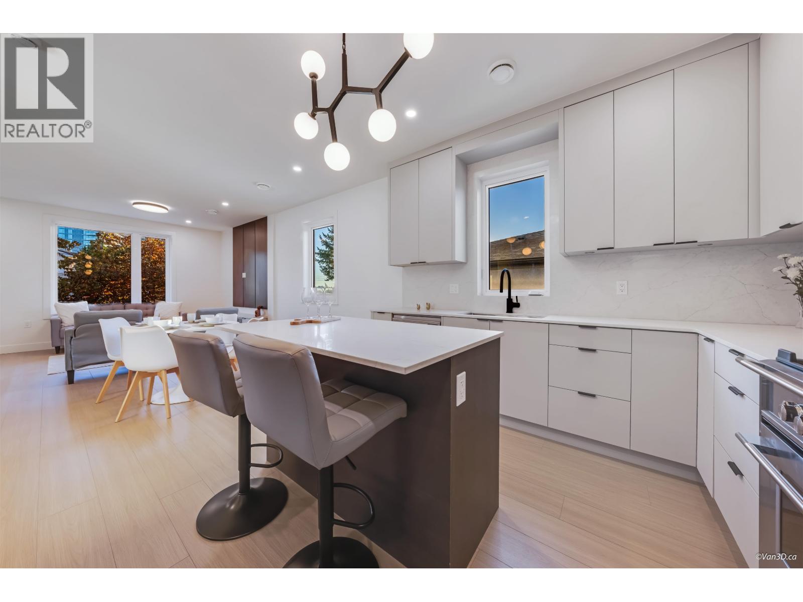 1 4211 GRAVELEY STREET, Burnaby