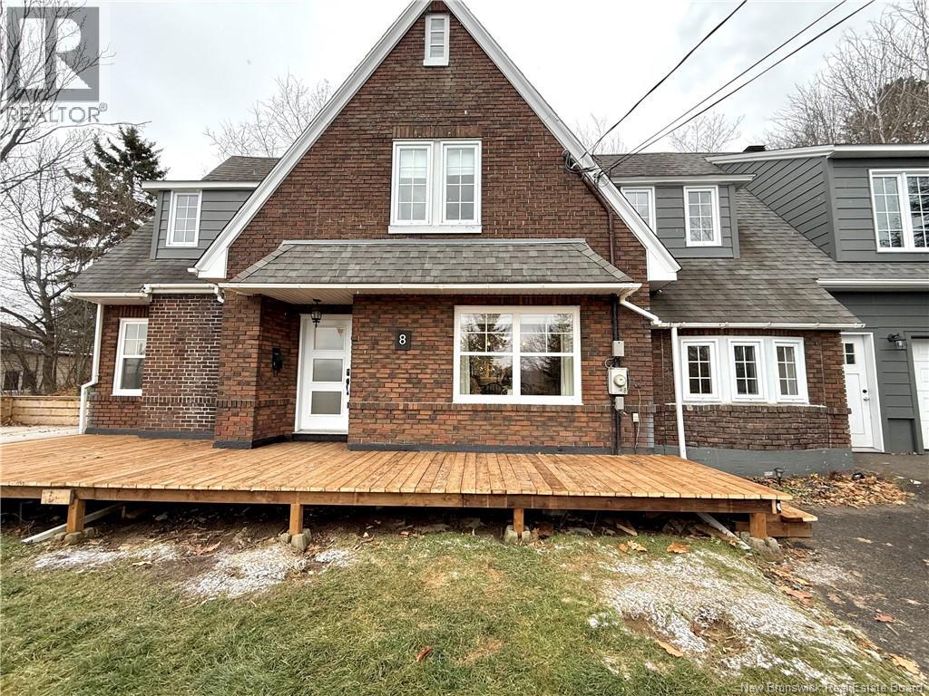 8 Conway Street - 1