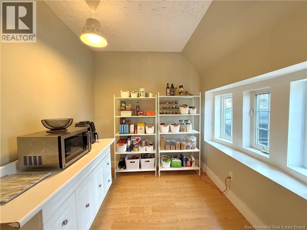 8 Conway Street - 21