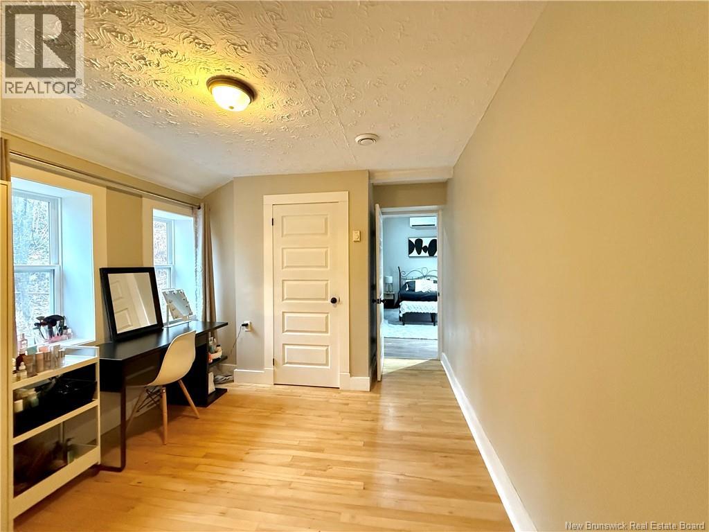8 Conway Street - 30