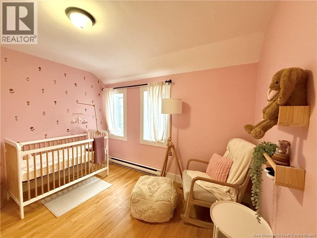 8 Conway Street - 35