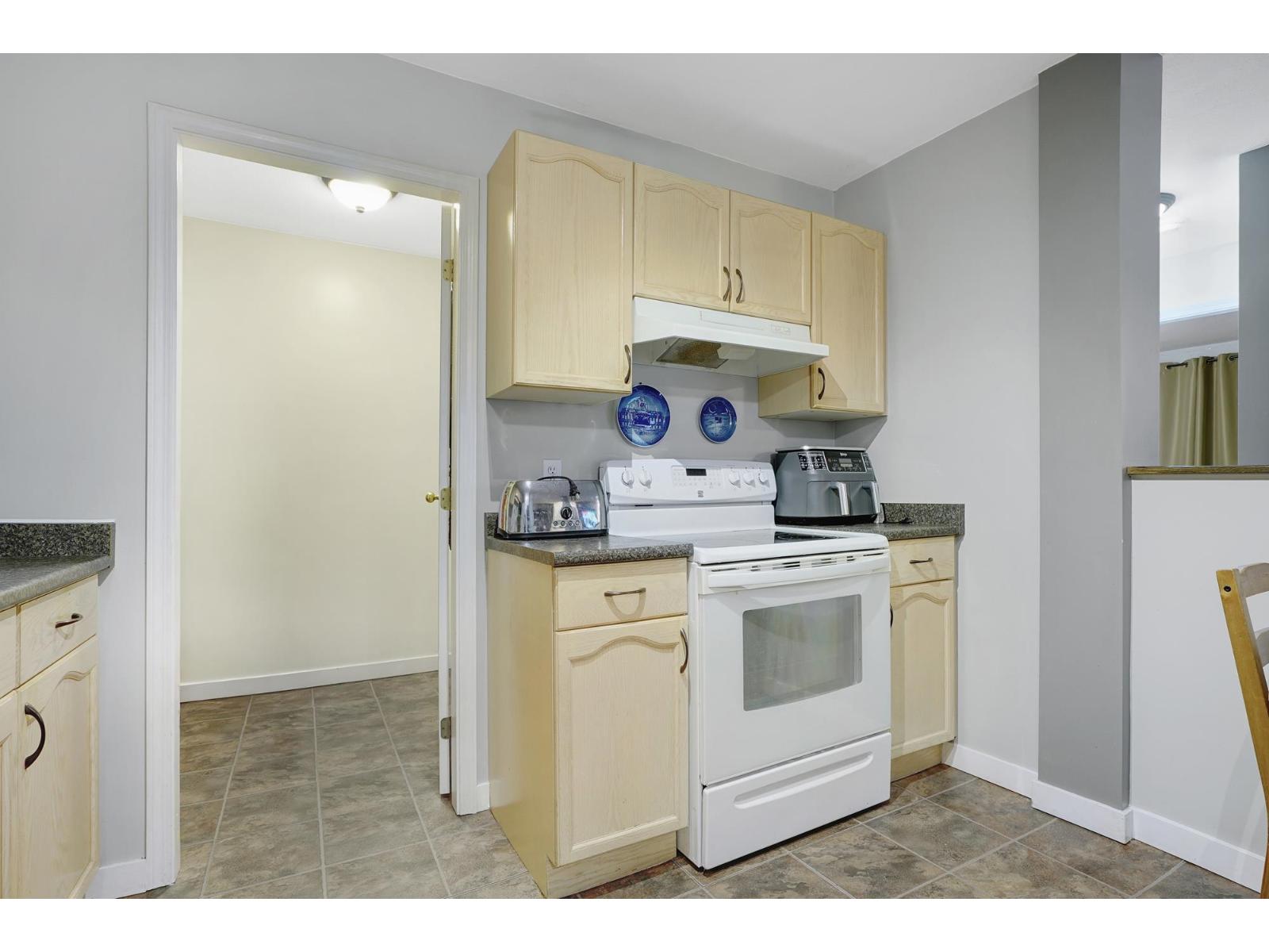 316 33175 OLD YALE ROAD, Abbotsford