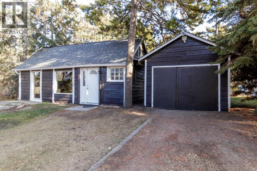 4523 48 Street, Sylvan Lake