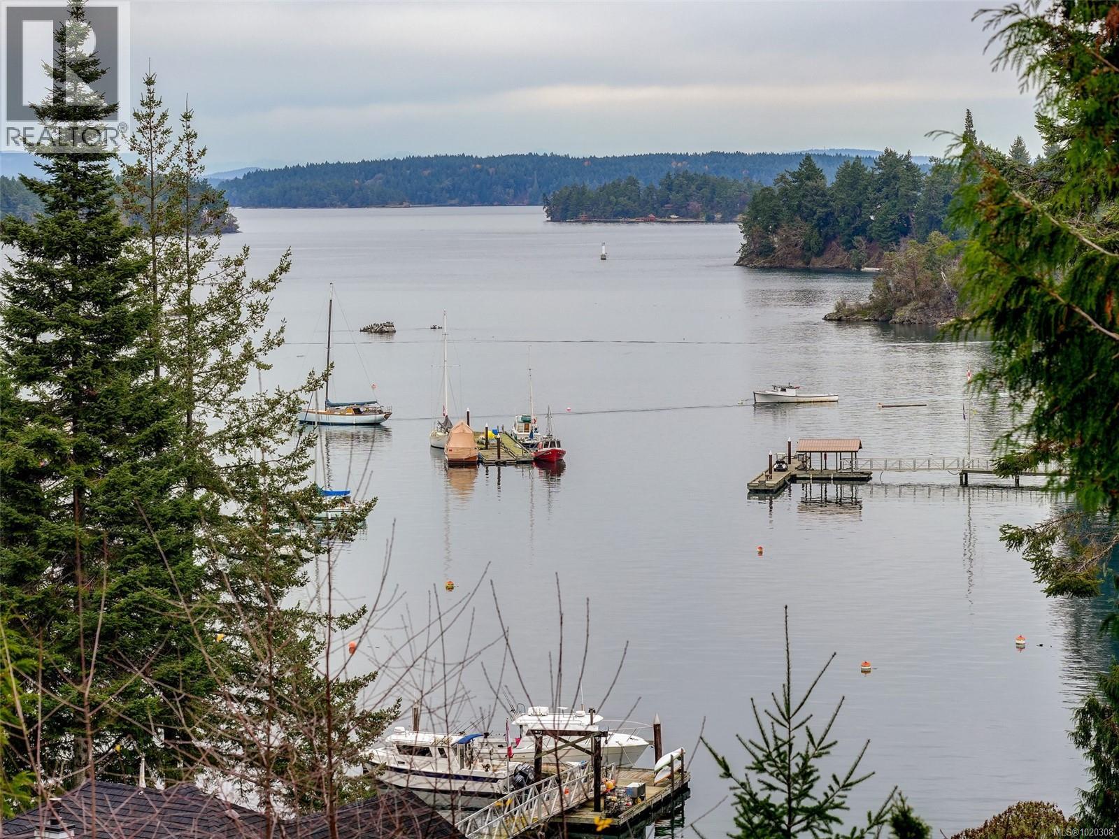 10931 Inwood Rd, North Saanich