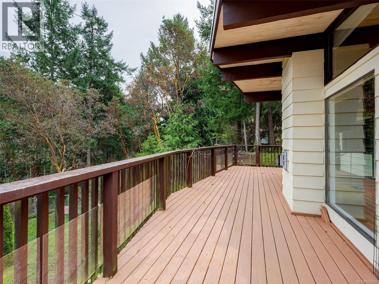 10931 Inwood Rd, North Saanich