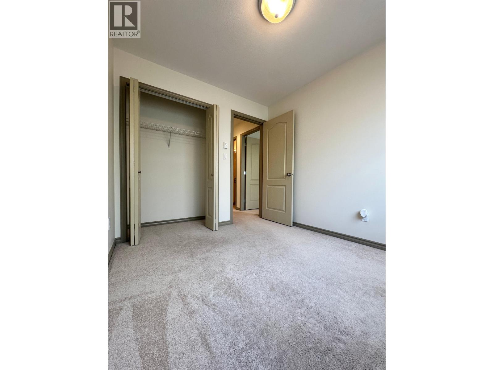 8 7700 ABERCROMBIE DRIVE, Richmond