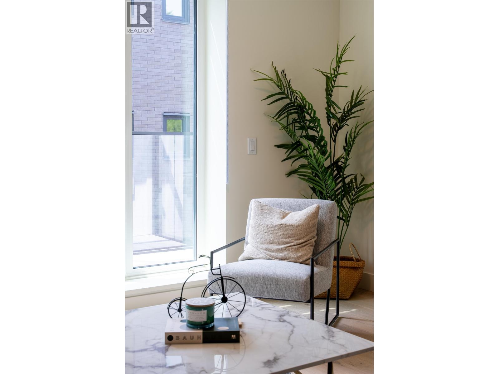 TH8 610 E 3RD STREET, North Vancouver