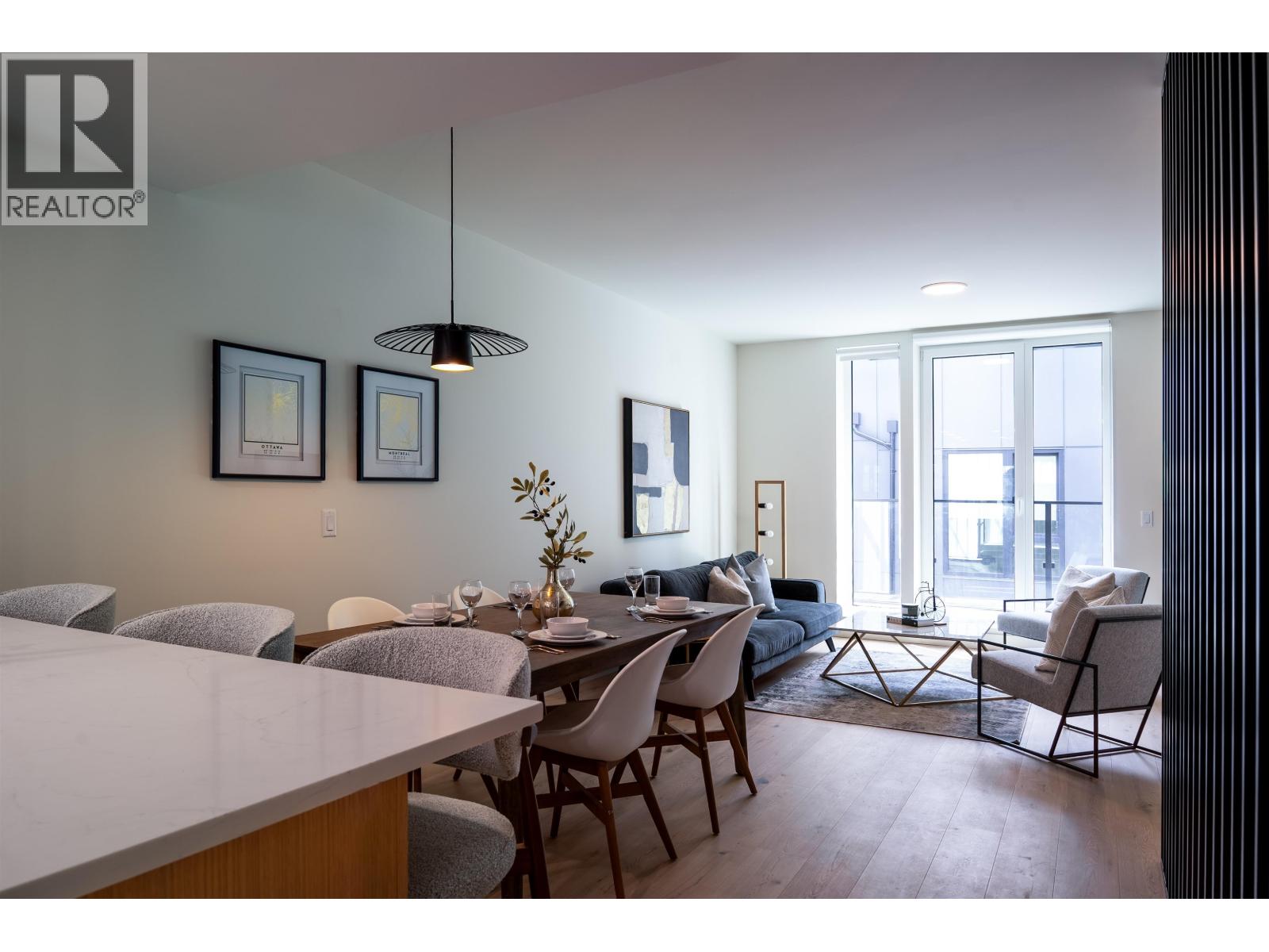 TH8 610 E 3RD STREET, North Vancouver