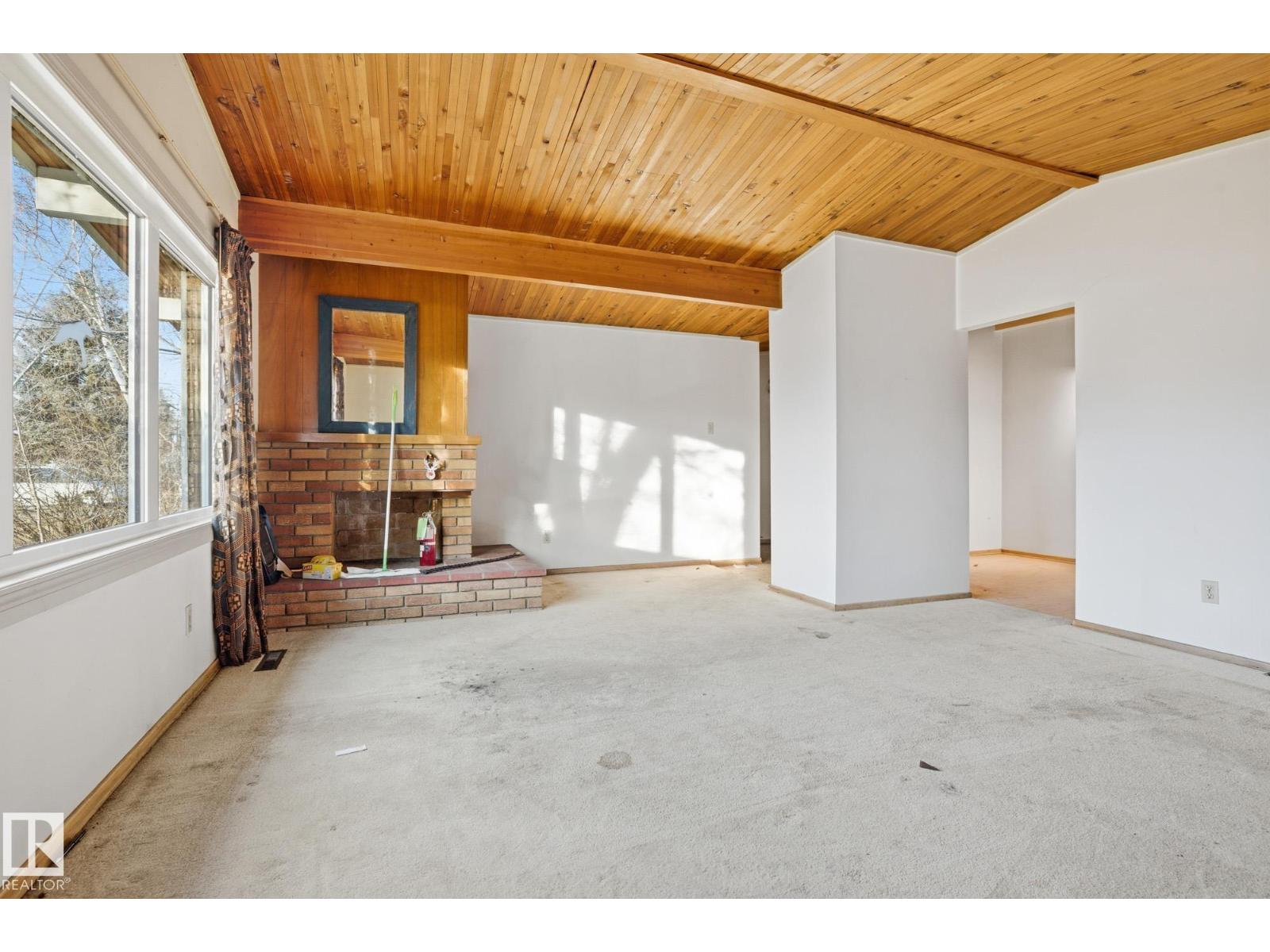 11324 53 AV NW, Edmonton