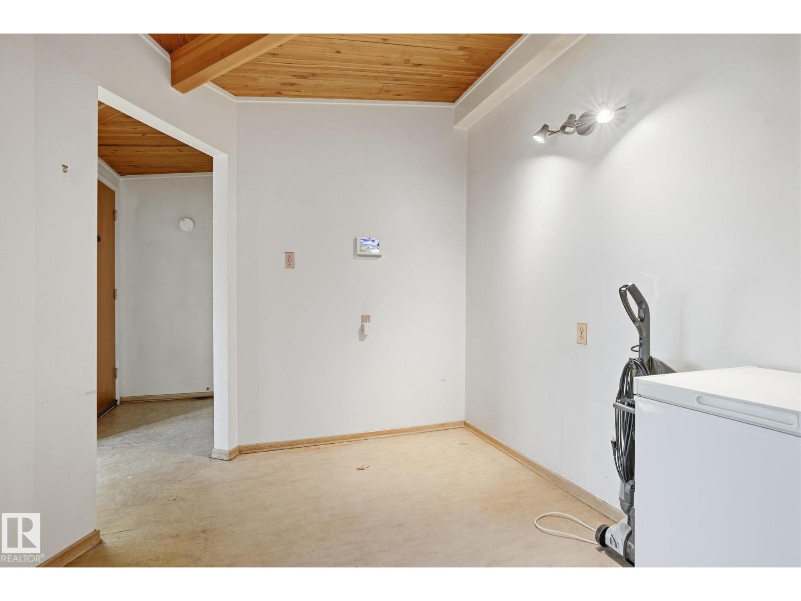 11324 53 AV NW, Edmonton