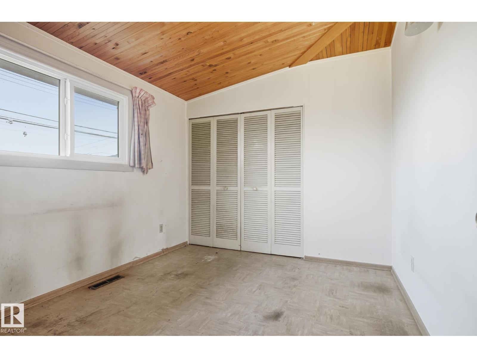 11324 53 AV NW, Edmonton