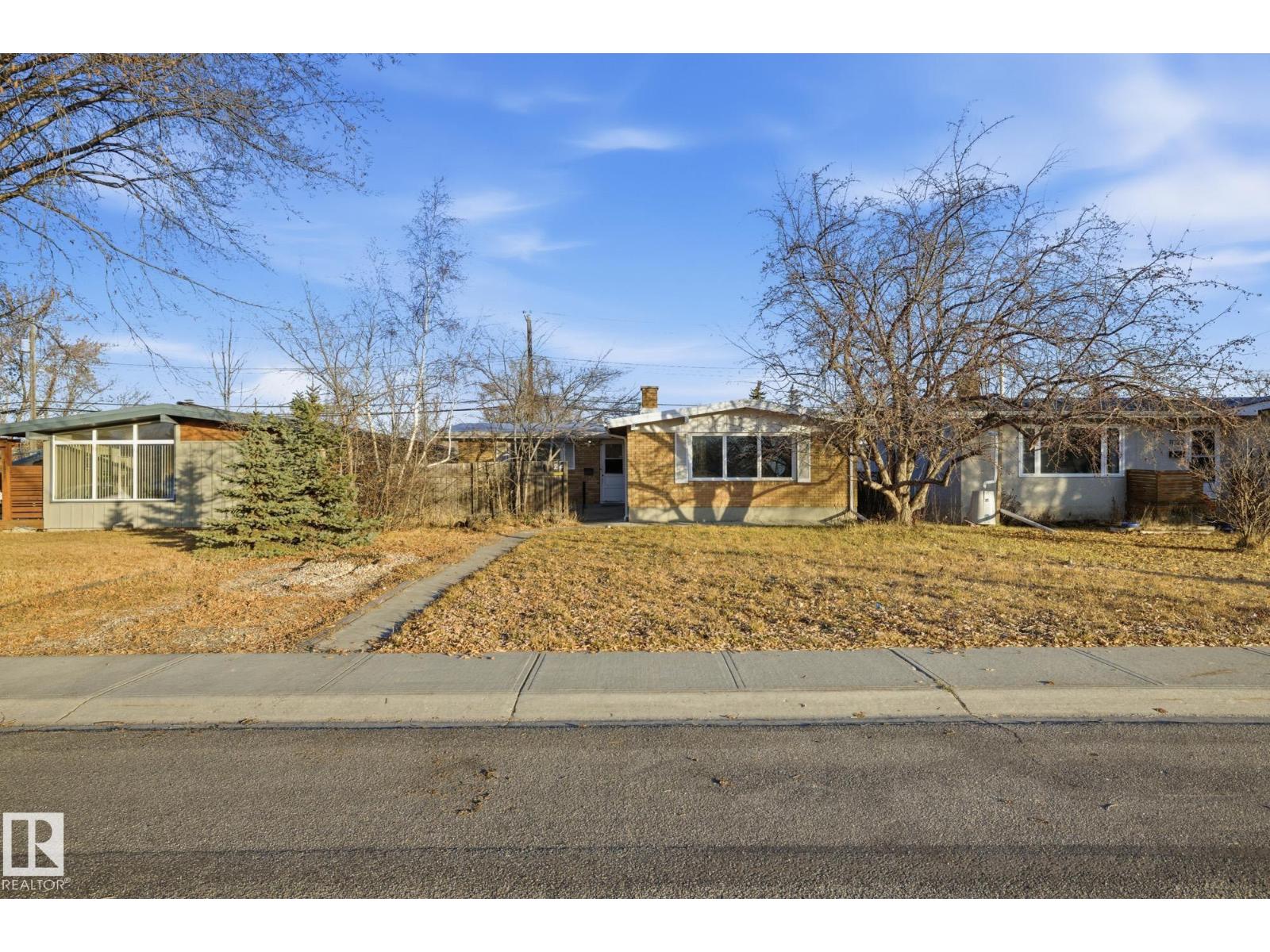 11324 53 AV NW, Edmonton