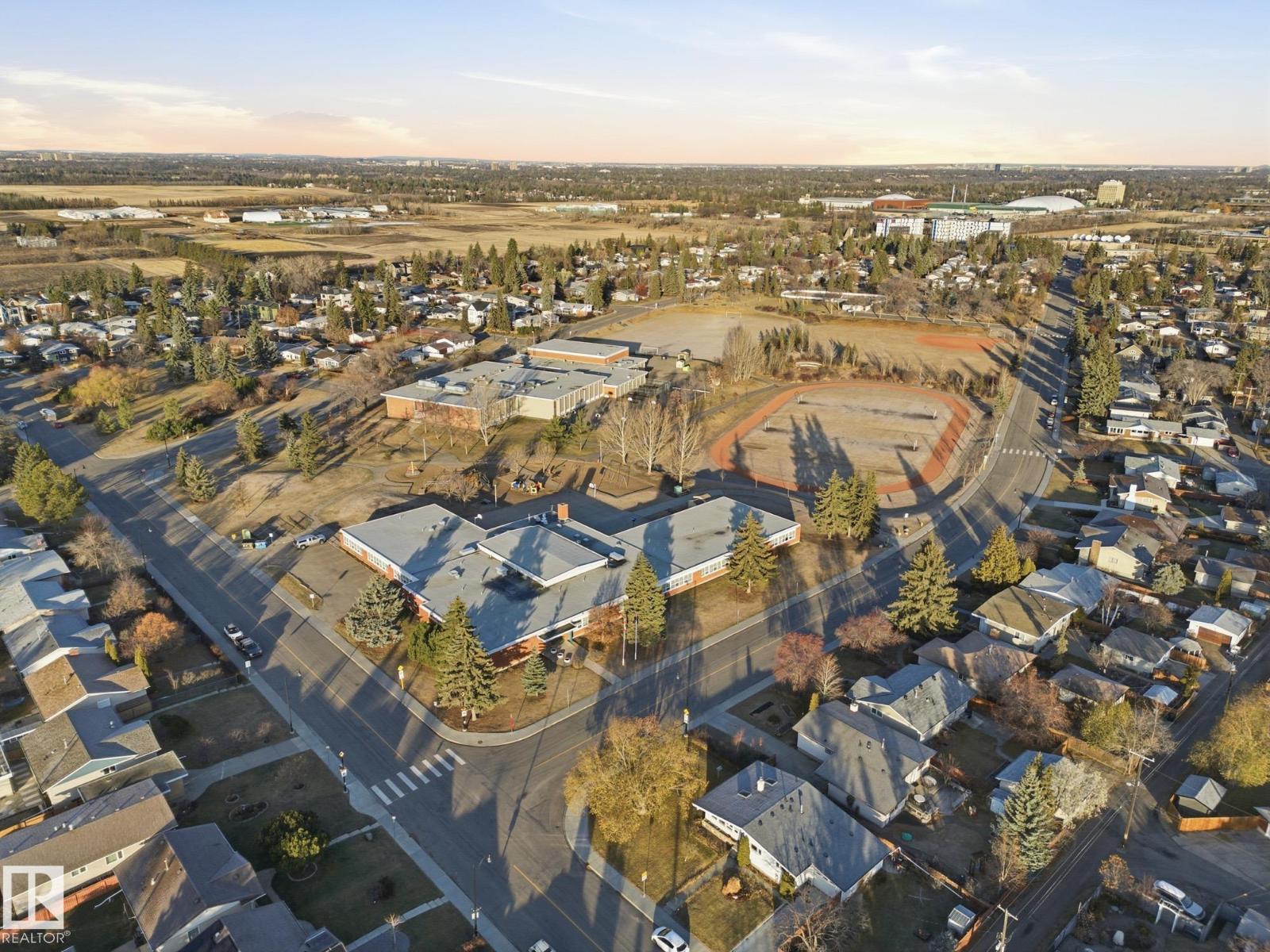 11324 53 AV NW, Edmonton