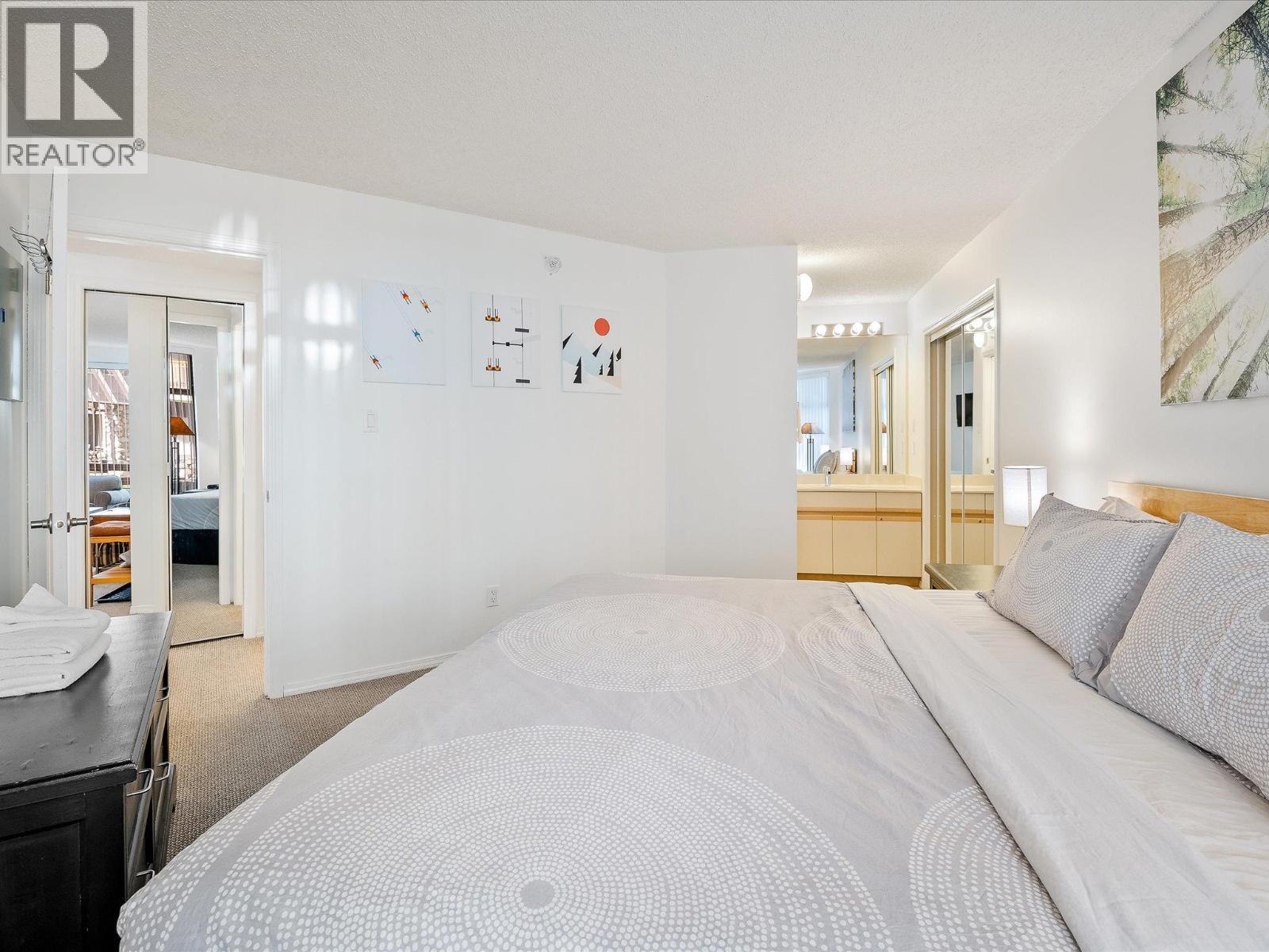 220 4809 SPEARHEAD DRIVE, Whistler