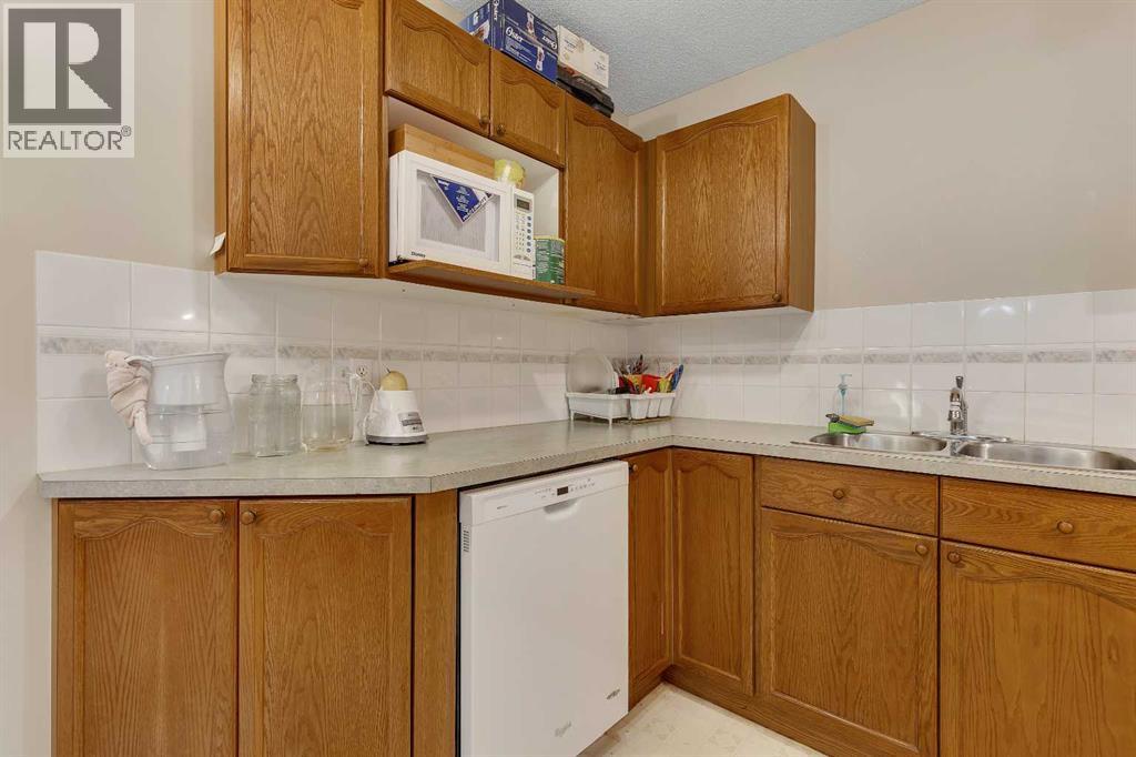 Single Family House for Sale in   Harvest Gold Manor NE Harvest Hills Calgary 